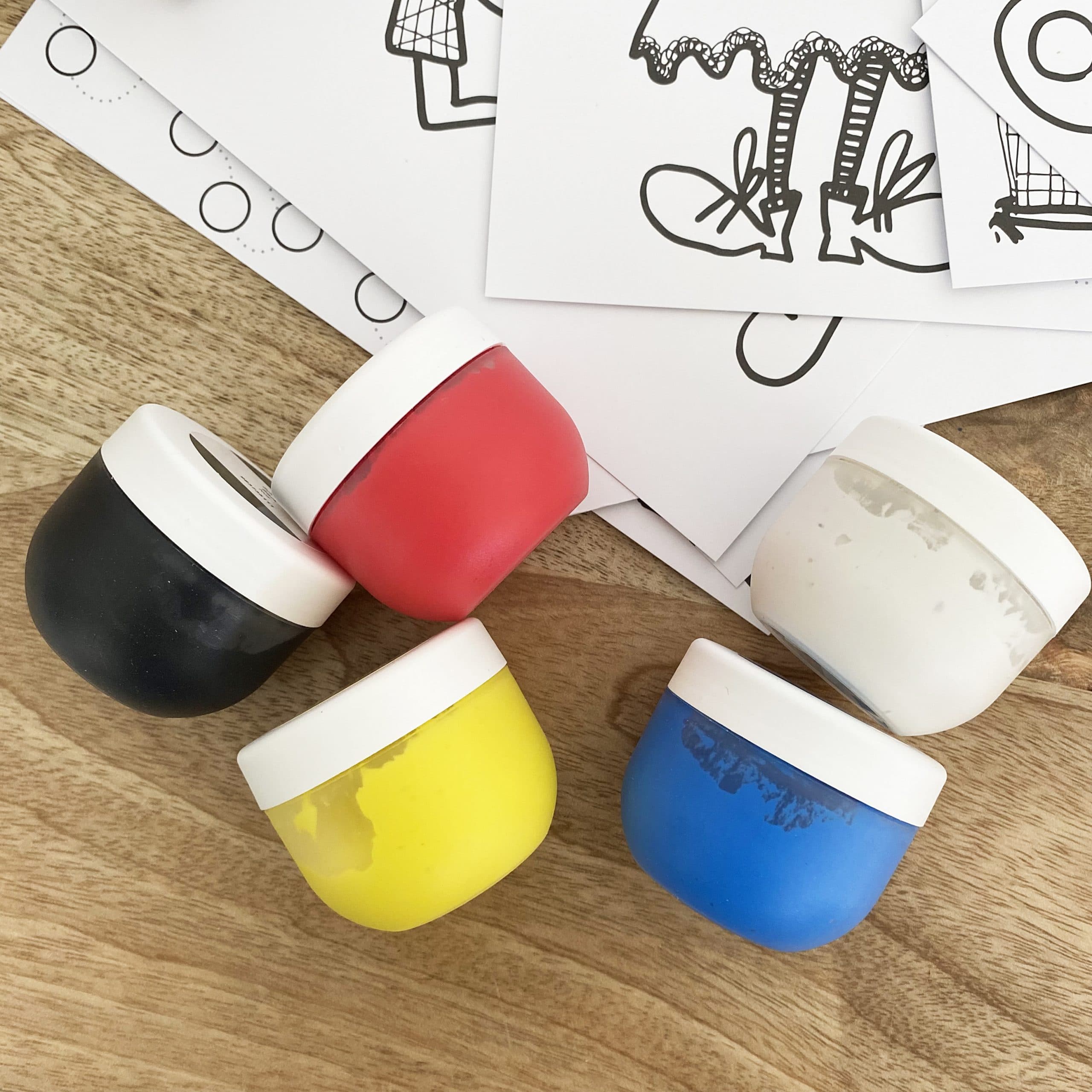 Coffret : J’apprends à connaitre les couleurs avec la peinture et les doigts – Image 5